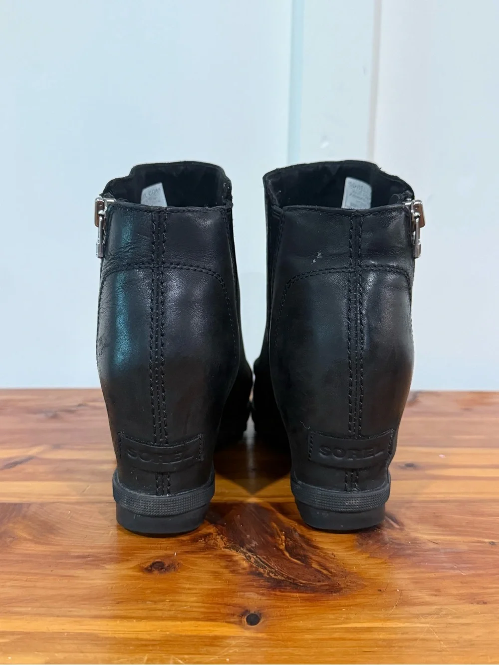 Sorel Joan of Arctic Wedge II Zip Leather Black Booties